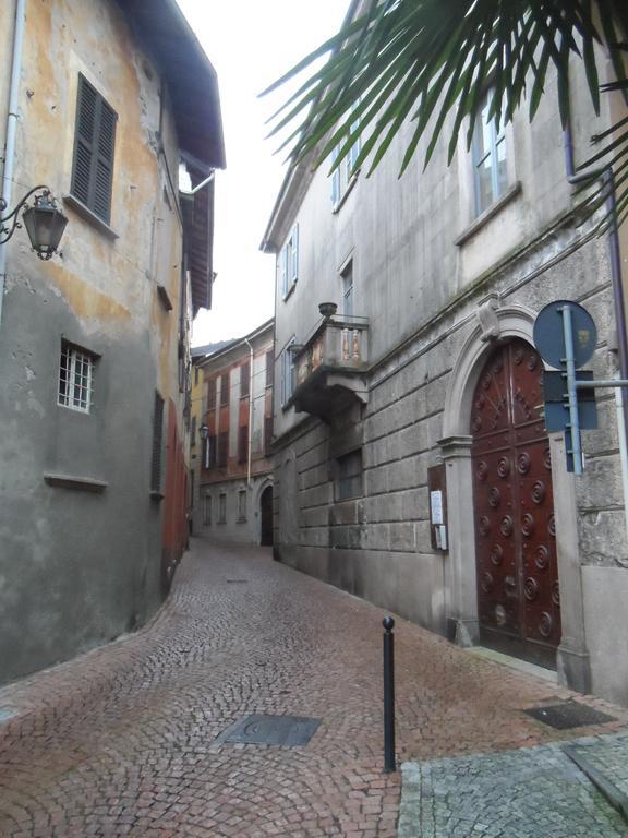 Casa Botta - Luino Lago Maggiore Exteriör bild